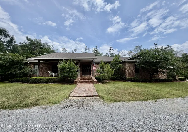 Photo 1 of Single family home for sale at 1081 County Rd 184, Greenwood, MS 38930 | MLS# 4158192 | Listing updated on 2026-08-05