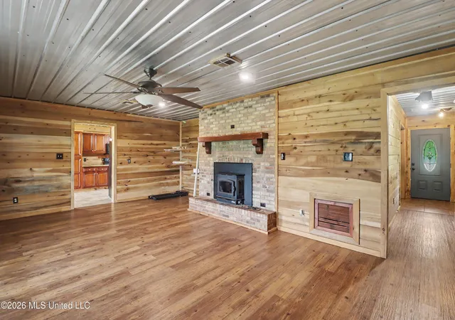 Photo 3 of Sale Pending at 116 Levi Bryant Rd, Lumberton, MS 39455 | MLS# 4158073 | Listing updated on 2026-09-13