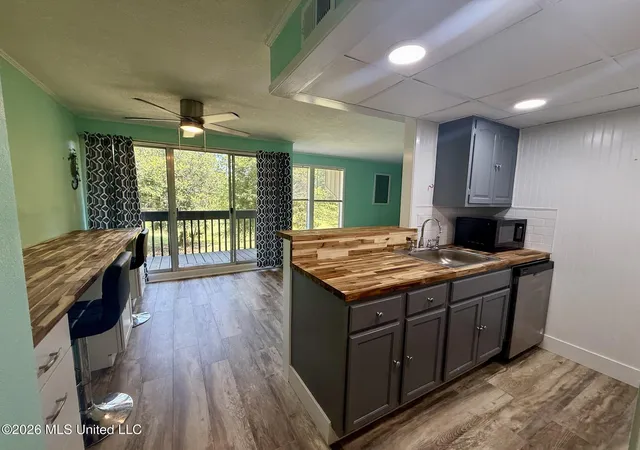 Photo 3 of Condo for sale at 106 Lanai Village, Diamondhead, MS 39525 | MLS# 4158075 | Listing updated on 2026-09-01