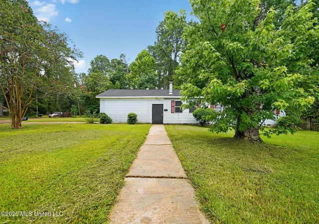 Photo 1 of Single family home for sale at 1601 Maria Dr, Jackson, MS 39204 | MLS# 4158498 | Listing updated on 2026-09-17