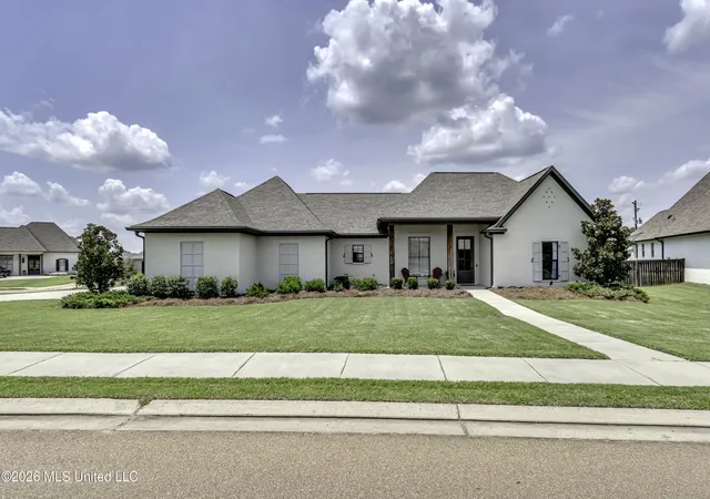 Photo 3 of Single family home for sale at 129 Camden Pointe, Madison, MS 39110 | MLS# 4158122 | Listing updated on 2026-08-05