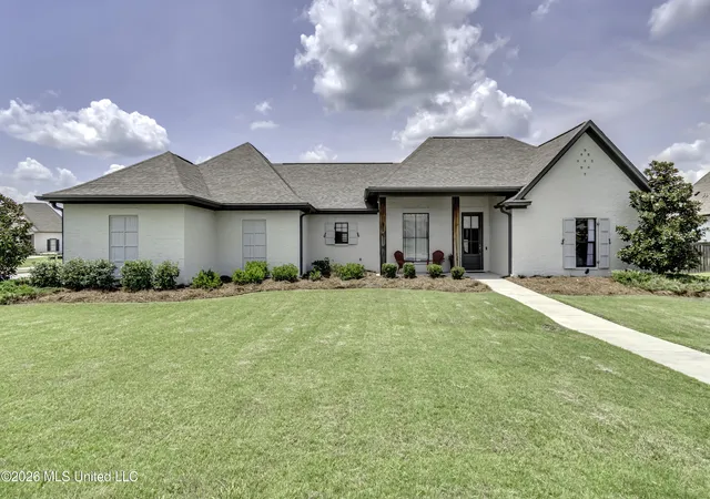 Photo 4 of Single family home for sale at 129 Camden Pointe, Madison, MS 39110 | MLS# 4158122 | Listing updated on 2026-08-05