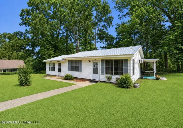 1st image of 62 Russ Carter Ln, Yazoo City, MS 39194 | MLS# 4158434