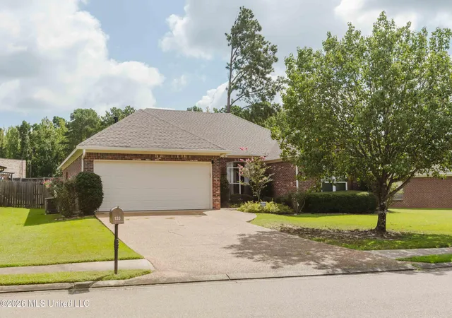 Photo 1 of Sale Pending at 120 Susan Ln, Brandon, MS 39042 | MLS# 4158108 | Listing updated on 2026-08-17