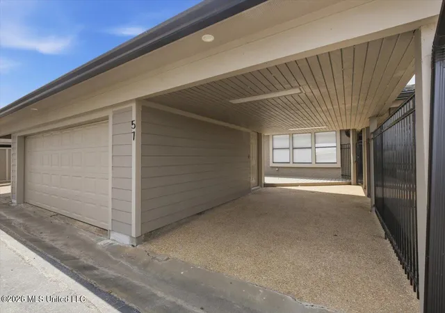 Photo 3 of Sale Pending at 57 Breakers Ln, Ridgeland, MS 39157 | MLS# 4158116 | Listing updated on 2026-08-20