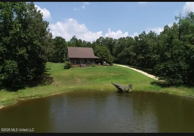 Photo 1 of Sale Pending at 1055 Hays Xing, Sardis, MS 38666 | MLS# 4158129 | Listing updated on 2026-09-07