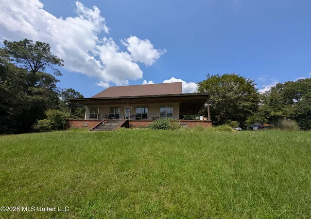 Photo 2 of Sale Pending at 1055 Hays Xing, Sardis, MS 38666 | MLS# 4158129 | Listing updated on 2026-09-07