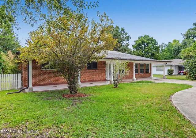 Photo 3 of Single family home for sale at 705 Saint Joseph St, Waveland, MS 39576 | MLS# 4158725 | Listing updated on 2026-08-29