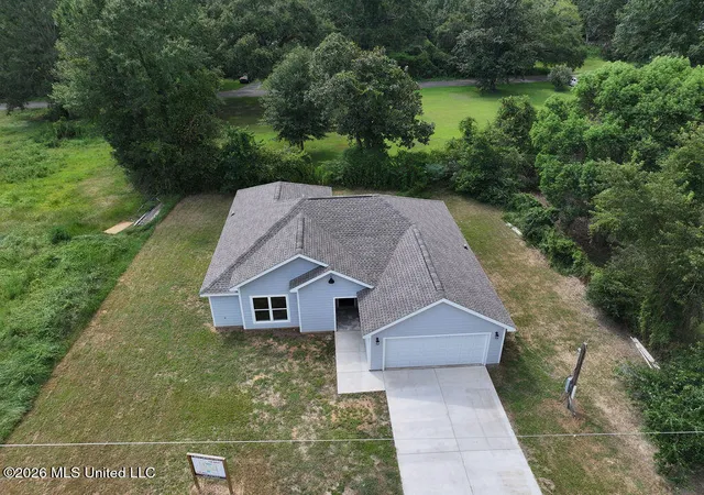 Photo 1 of Single family home for sale at 5017 Couch St, Moss Point, MS 39563 | MLS# 4158111 | Listing updated on 2026-08-29