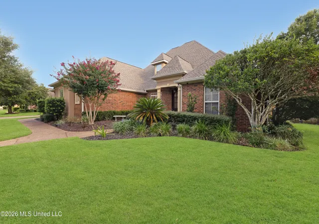Photo 3 of Single family home for sale at 2114 Whitney Oaks Dr, Ocean Springs, MS 39564 | MLS# 4158991 | Listing updated on 2026-08-13