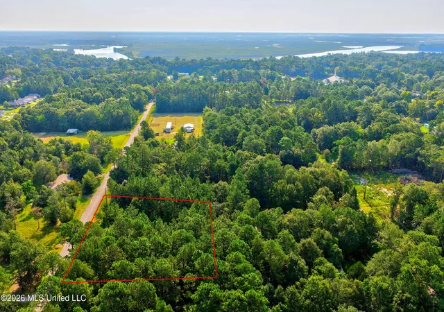 Photo 4 of Sale Pending at 1715 Laurel Glen Rd, Gautier, MS 39553 | MLS# 4158284 | Listing updated on 2026-08-07
