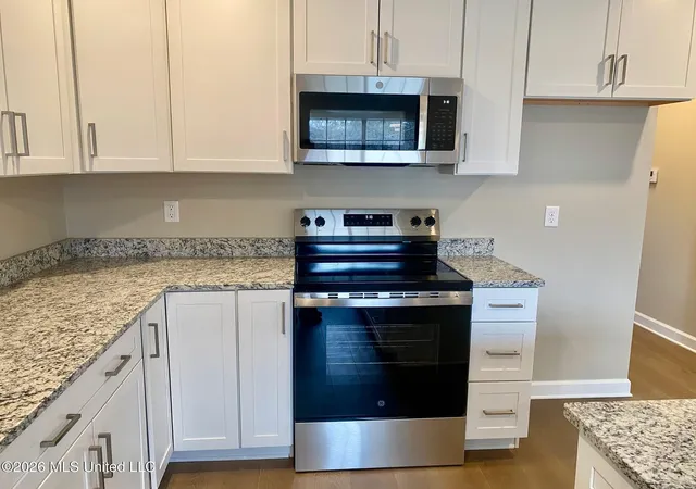 3rd image of 1736 S Pear Ln, Greenville, MS 38703 | MLS# 4158176