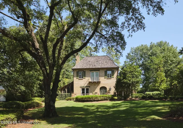 Photo 3 of Single family home for sale at 146 Ridge Dr, Jackson, MS 39216 | MLS# 4160064 | Listing updated on 2026-08-21