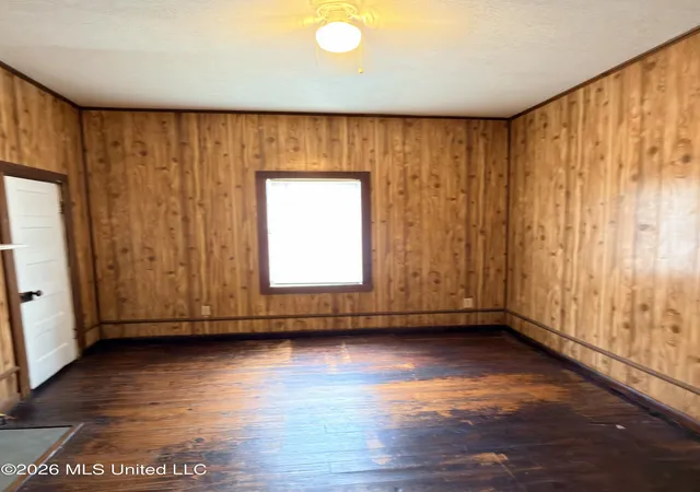 Photo 4 of Single family home for sale at 406 S Washington St, Brookhaven, MS 39601 | MLS# 4158147 | Listing updated on 2026-08-07