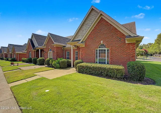 Photo 2 of Single family home for sale at 816 Cardinal Ln, Hernando, MS 38632 | MLS# 4158260 | Listing updated on 2026-09-05