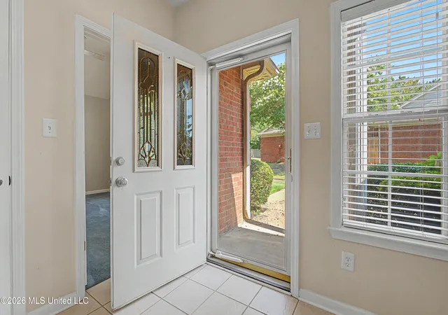 Photo 3 of Single family home for sale at 816 Cardinal Ln, Hernando, MS 38632 | MLS# 4158260 | Listing updated on 2026-10-05