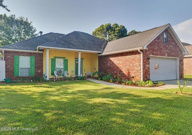 Photo 2 of Single family home for sale at 13322 S Roxbury Pl, Gulfport, MS 39503 | MLS# 4158186 | Listing updated on 2026-08-15