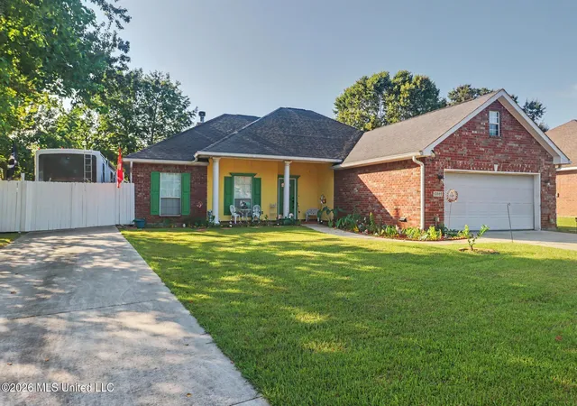 Photo 3 of Single family home for sale at 13322 S Roxbury Pl, Gulfport, MS 39503 | MLS# 4158186 | Listing updated on 2026-08-15