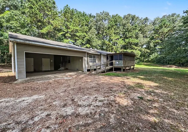 Photo 2 of Single family home for sale at 579 Liberty Rd, Natchez, MS 39120 | MLS# 4158174 | Listing updated on 2026-09-01