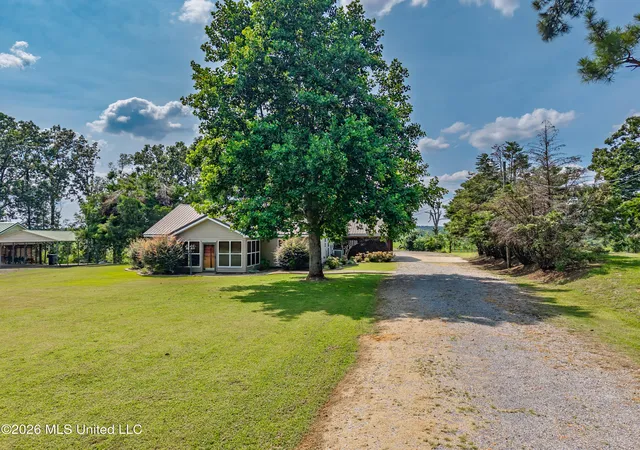 Photo 2 of Single family home for sale at 556 Chickasaw Rd, Pope, MS 38658 | MLS# 4158204 | Listing updated on 2026-08-05