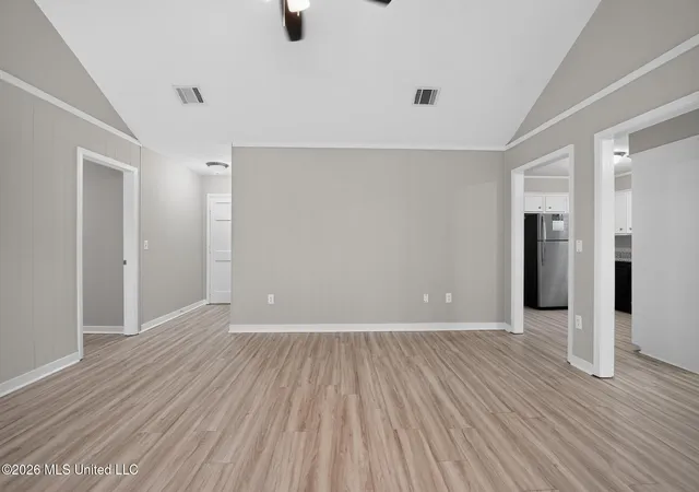 Photo 3 of Single family home for sale at 334 E Timber Ridge Ct, Ridgeland, MS 39157 | MLS# 4158277 | Listing updated on 2026-08-06