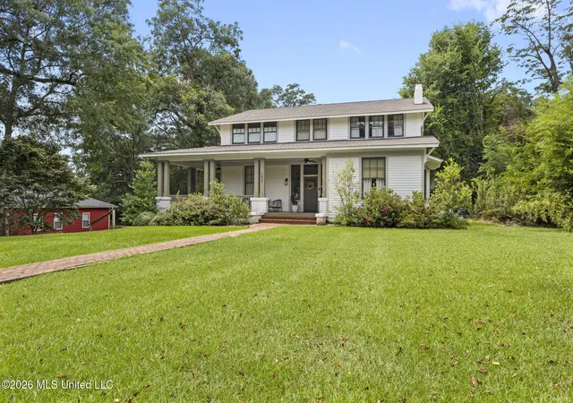 Photo 1 of Single family home for sale at 1622 N 5th Avenue, Laurel, MS 39440 | MLS# 4158187 | Listing updated on 2026-08-20