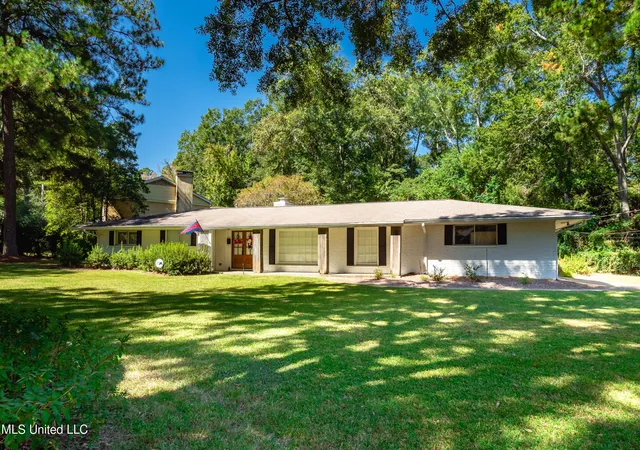 Photo 2 of Single family home for sale at 2258 Bellingrath Rd, Jackson, MS 39211 | MLS# 4158436 | Listing updated on 2026-09-08