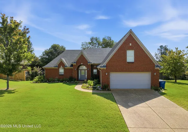 Photo 2 of Single family home for sale at 4196 Amherst Dr, Olive Branch, MS 38654 | MLS# 4158362 | Listing updated on 2026-09-26