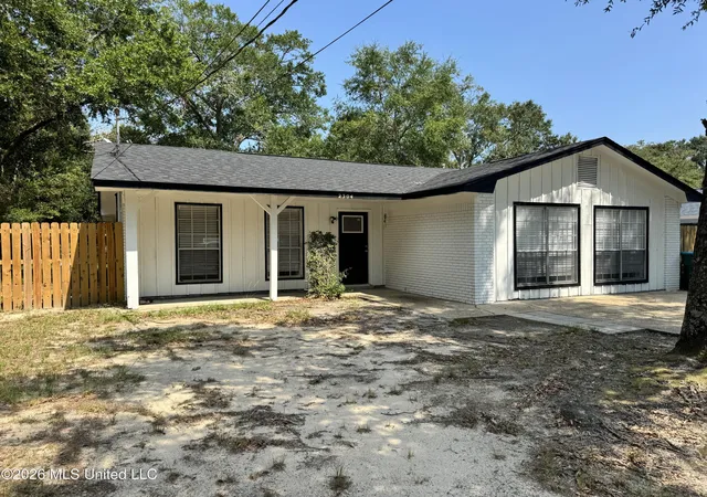 Photo 1 of Single family home for sale at 2304 13th Avenue, Gulfport, MS 39501 | MLS# 4158253 | Listing updated on 2026-09-14