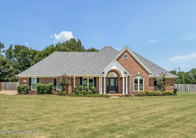 Photo 1 of Sale Pending at 2950 Dickens Pl Dr, Southaven, MS 38671 | MLS# 4158509 | Listing updated on 2026-08-26