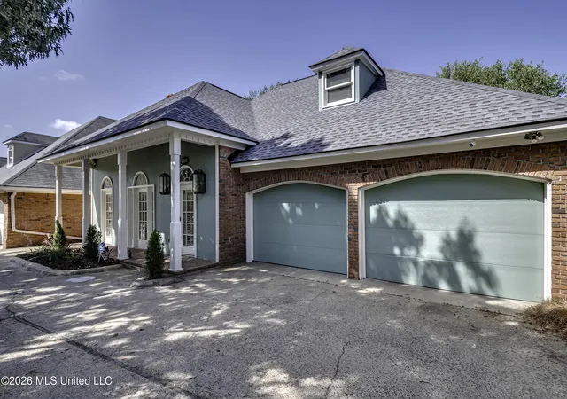 Photo 3 of Single family home for sale at 125 Northpointe Pkwy, Jackson, MS 39211 | MLS# 4158283 | Listing updated on 2026-09-14