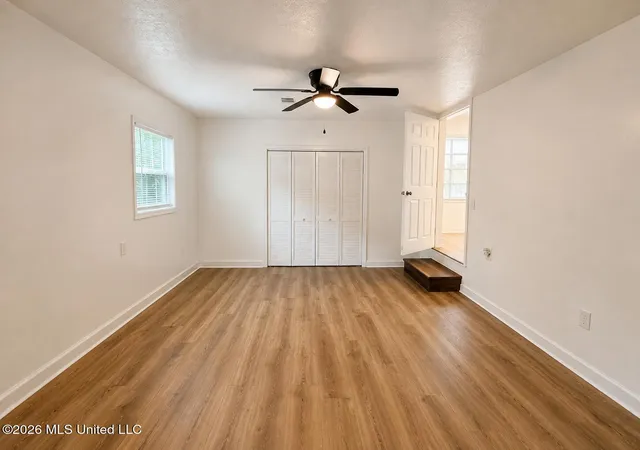 Photo 3 of Sale Pending at 1872 Shady Ln Dr, Jackson, MS 39204 | MLS# 4158249 | Listing updated on 2026-08-07