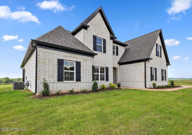 Photo 2 of Single family home for sale at 5312 Shiloh Ln, Southaven, MS 38672 | MLS# 4158232 | Listing updated on 2026-08-22