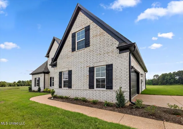 Photo 3 of Single family home for sale at 5312 Shiloh Ln, Southaven, MS 38672 | MLS# 4158232 | Listing updated on 2026-08-22