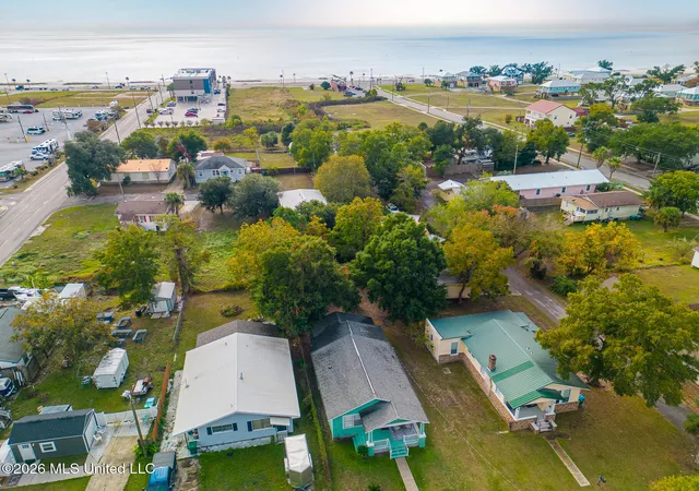 Photo 3 of Single family home for sale at 4315 Lewis St, Gulfport, MS 39501 | MLS# 4158245 | Listing updated on 2026-08-05