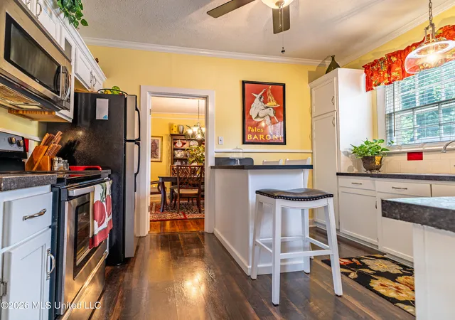 Photo 2 of Single family home for sale at 1 Oak Ct, Natchez, MS 39120 | MLS# 4158379 | Listing updated on 2026-08-12