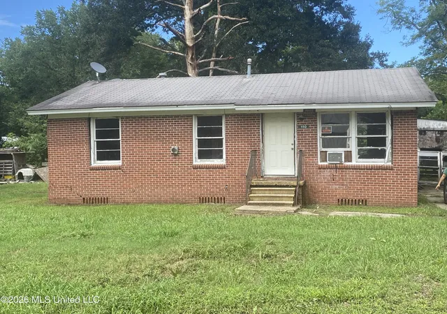 Photo 1 of Single family home for sale at 110 Oak St, Ridgecrest, LA 71334 | MLS# 4158251 | Listing updated on 2026-08-05