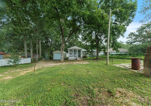 27th image of 533 E College Ave, Wiggins, MS 39577 | MLS# 4158274