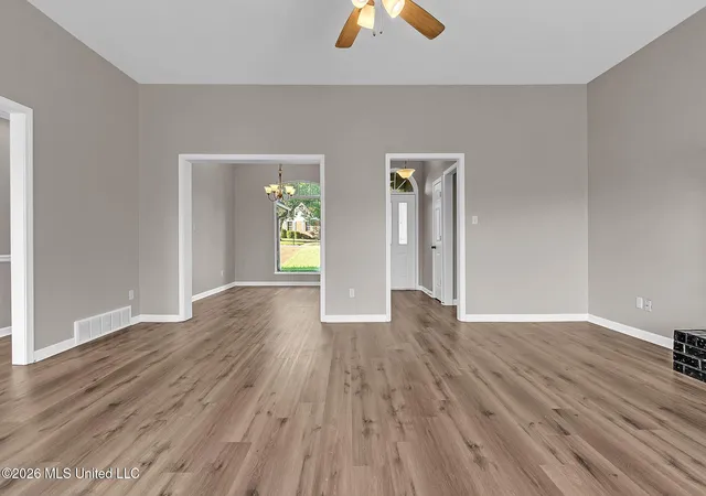 Photo 4 of Single family home for sale at 9158 Lakeside Dr, Olive Branch, MS 38654 | MLS# 4158282 | Listing updated on 2026-10-06