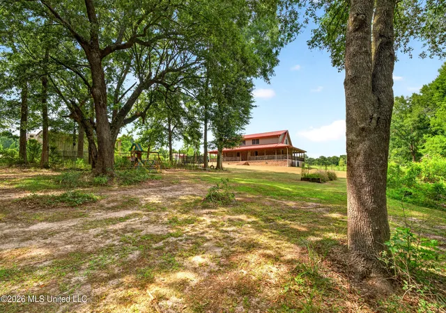 Photo 3 of Single family home for sale at 33 Saddle Up Trl, Carriere, MS 39426 | MLS# 4158279 | Listing updated on 2026-09-09