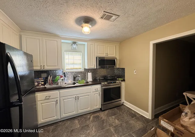 Photo 4 of Single family home for sale at 3632 Bailey Ave, Jackson, MS 39213 | MLS# 4158305 | Listing updated on 2026-08-06