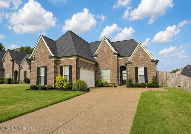 Photo 1 of Single family home for sale at 1932 Ava Dr, Nesbit, MS 38651 | MLS# 4158392 | Listing updated on 2026-09-08