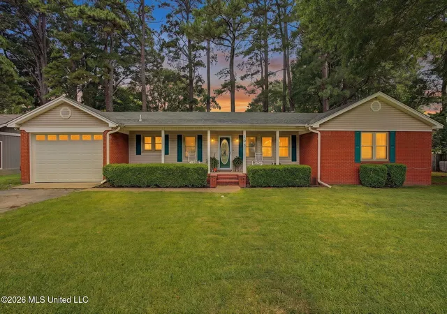 Photo 4 of Sale Pending at 101 Beech Ct, Senatobia, MS 38668 | MLS# 4158371 | Listing updated on 2026-10-09