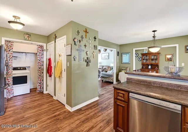 Photo 3 of Single family home for sale at 5 N Reba Dr, Carriere, MS 39426 | MLS# 4158326 | Listing updated on 2026-09-09
