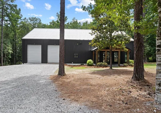 Photo 1 of Single family home for sale at 49 Progress Trl, Sumrall, MS 39482 | MLS# 4158417 | Listing updated on 2026-08-26