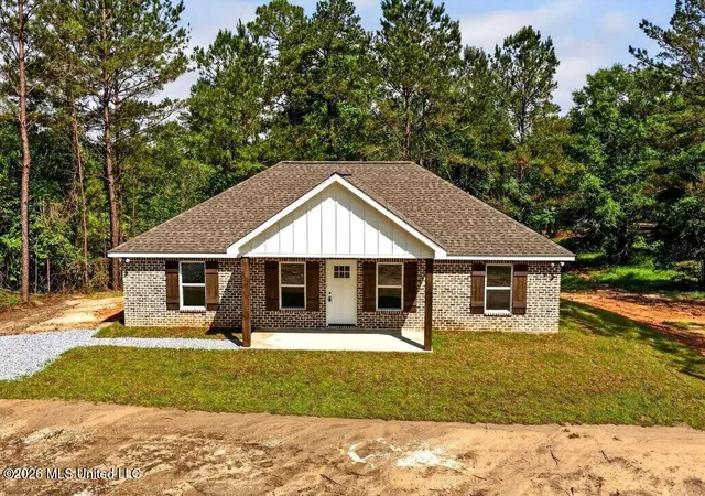 Photo 2 of Single family home for sale at 85 Bridlewood Dr, Poplarville, MS 39470 | MLS# 4158344 | Listing updated on 2026-09-10