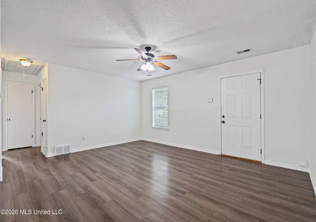 Photo 3 of Sale Pending at 8206 Birch Cvs, Southaven, MS 38671 | MLS# 4158349 | Listing updated on 2026-08-28