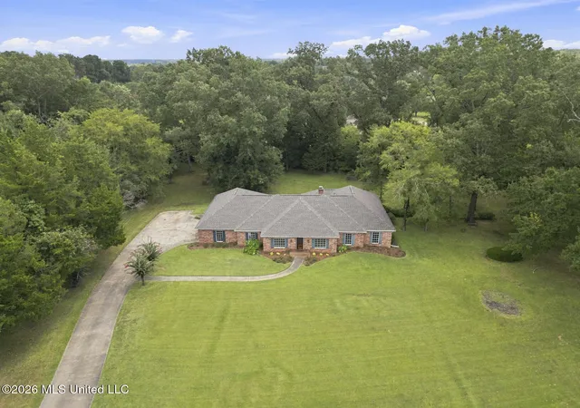 Photo 1 of Single family home for sale at 109 Ingleside Rd, Madison, MS 39110 | MLS# 4158543 | Listing updated on 2026-09-04