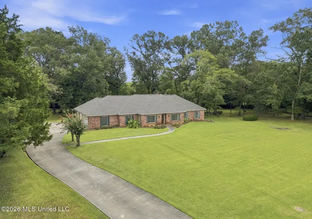 Photo 2 of Single family home for sale at 109 Ingleside Rd, Madison, MS 39110 | MLS# 4158543 | Listing updated on 2026-09-04