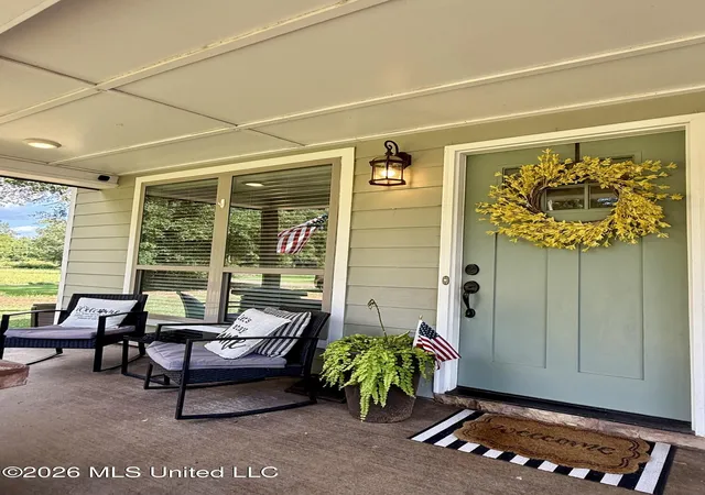 Photo 4 of Sale Pending at 400 Mckay Cir, Pelahatchie, MS 39145 | MLS# 4158405 | Listing updated on 2026-08-12